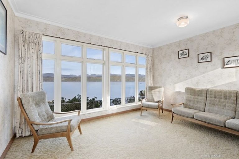 Photo of property in 162 Seatoun Heights Road, Seatoun, Wellington, 6022
