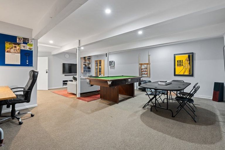 Photo of property in 16 Doris Gordon Crescent, Crofton Downs, Wellington, 6035