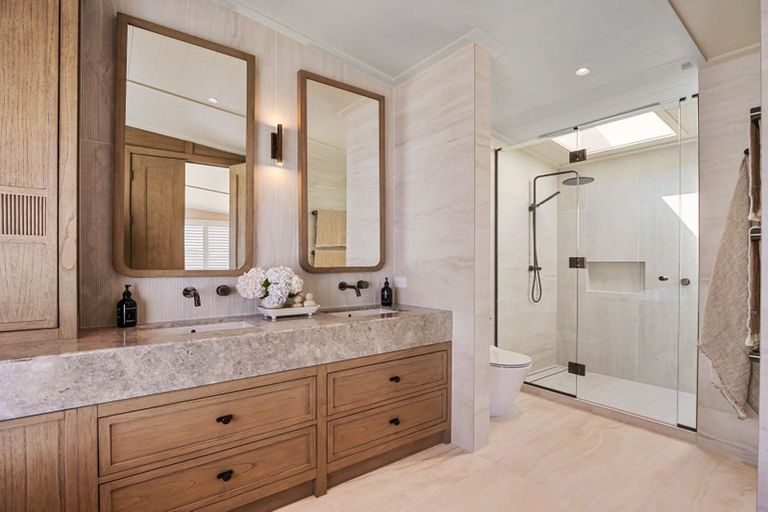 Photo of property in 10a Sunbrae Grove, Mount Maunganui, 3116