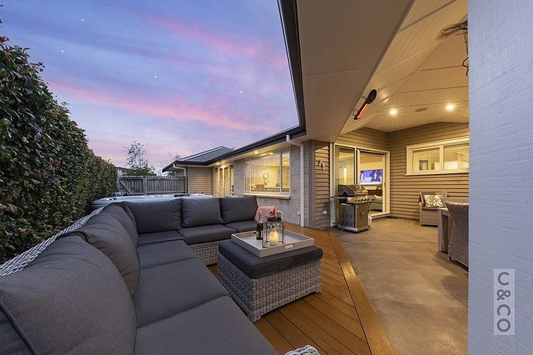 Photo of property in 65 Kaipara Portage Road, Riverhead, 0820