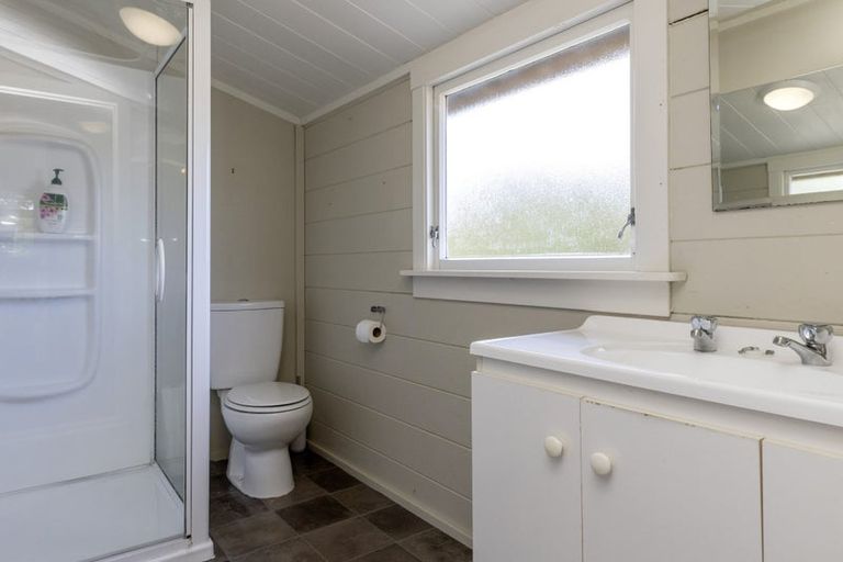 Photo of property in 19 Kinloch Road, Kinloch, Taupo, 3377