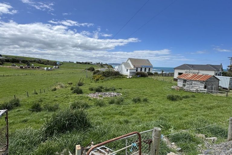 Photo of property in Wood Street, Kaka Point, 9271
