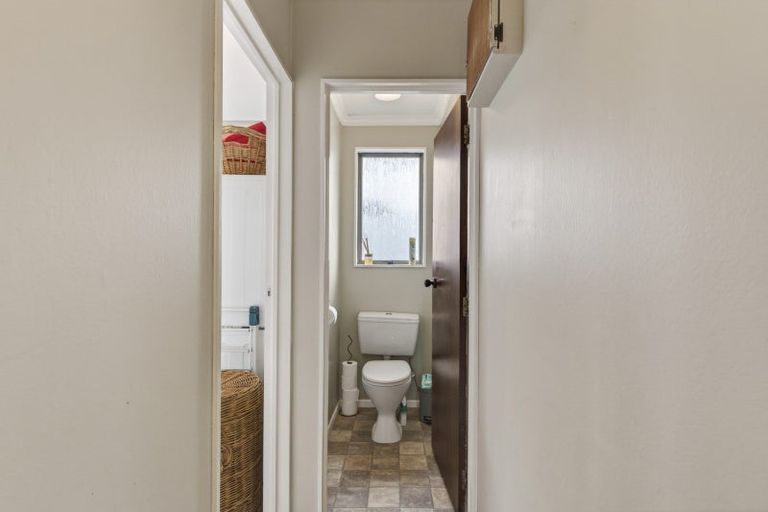 Photo of property in 42 Norwich Avenue, Spotswood, New Plymouth, 4310
