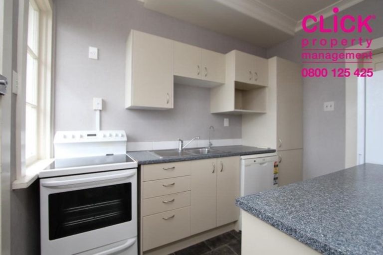 Photo of property in 37 Forfar Street, Clyde Hill, Dunedin, 9011