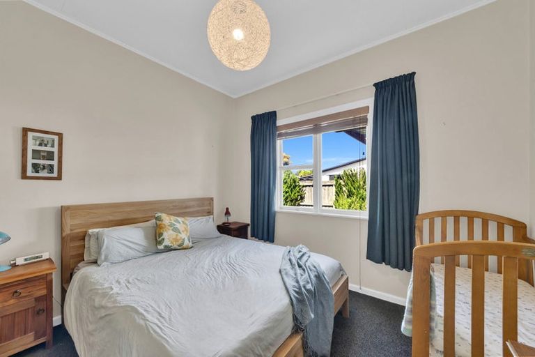 Photo of property in 5 Seymour Street, Hornby, Christchurch, 8042