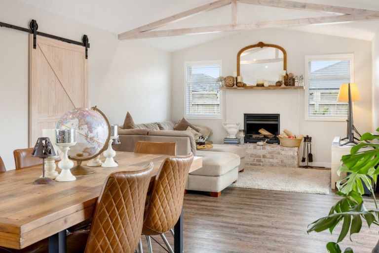 Photo of property in 37 Mahana Way, Pyes Pa, Tauranga, 3112