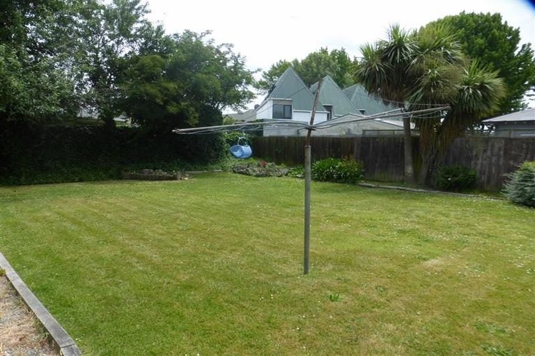 Photo of property in 125 Holly Road, St Albans, Christchurch, 8014