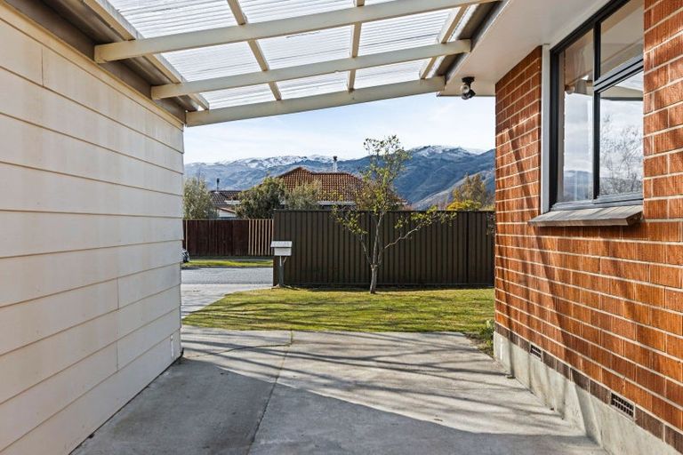 Photo of property in 19 Jollys Road, Cromwell, 9310