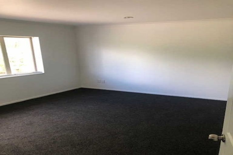 Photo of property in 52 Garelja Road, Henderson, Auckland, 0612