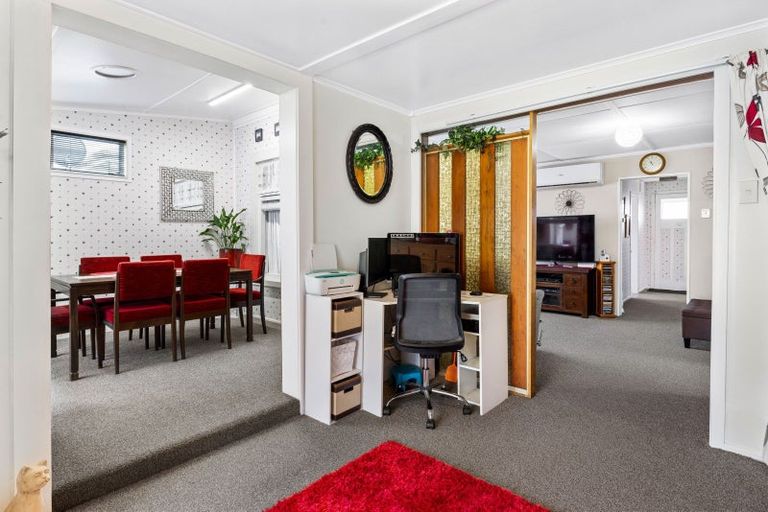 Photo of property in 23 Portia Street, Stratford, 4332