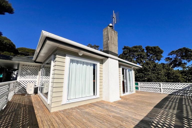 Photo of property in 4 Takutai Road, Pukerua Bay, 5026