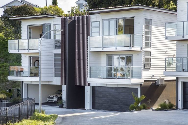 Photo of property in 8a Huka Road, Birkenhead, Auckland, 0626