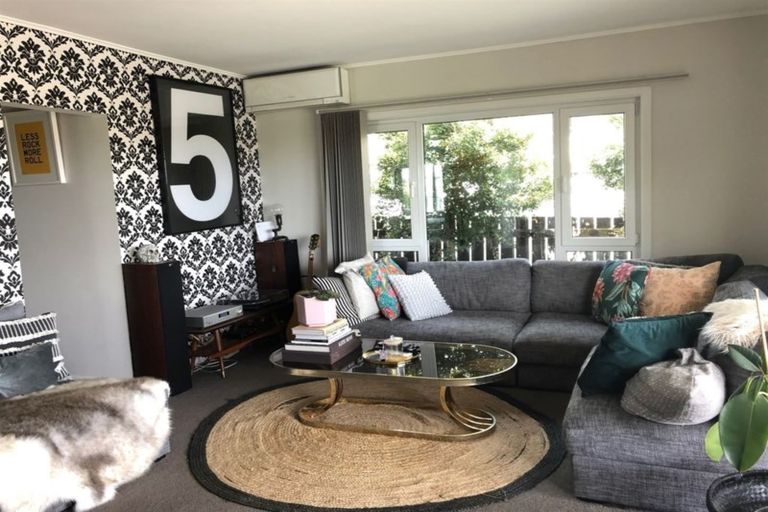 Photo of property in 1/84 Rosier Road, Glen Eden, Auckland, 0602