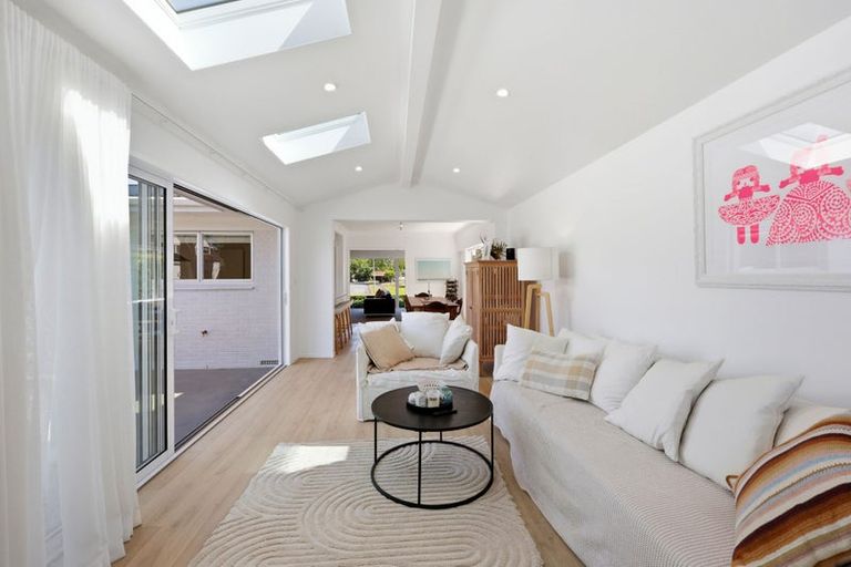 Photo of property in 46 Luton Avenue, Sunnyhills, Auckland, 2010