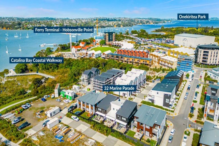 Photo of property in 32 Marine Parade, Hobsonville, Auckland, 0616