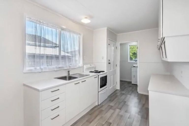 Photo of property in 1/37 John Walker Drive, Manurewa, Auckland, 2102