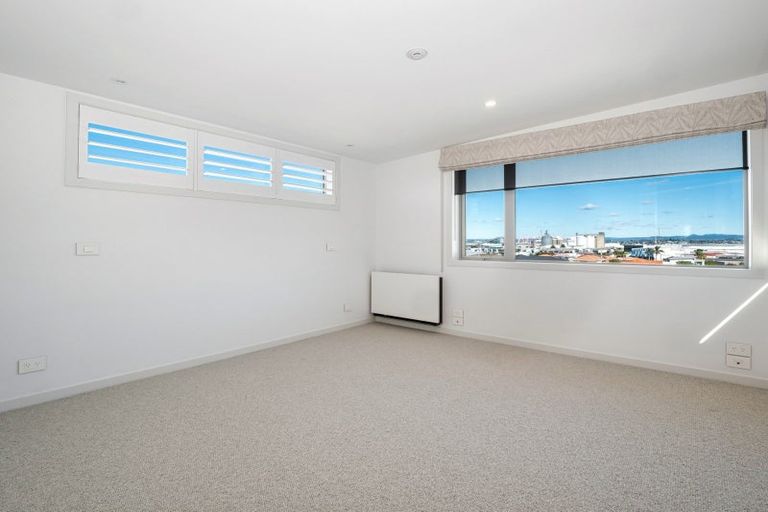 Photo of property in 66 Oceanview Road, Mount Maunganui, 3116