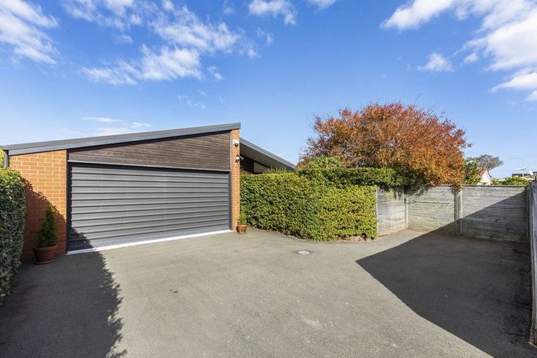 Photo of property in 32a Farquhars Road, Redwood, Christchurch, 8051