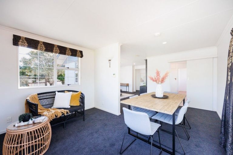 Photo of property in 8 Paradise Place, Milson, Palmerston North, 4414