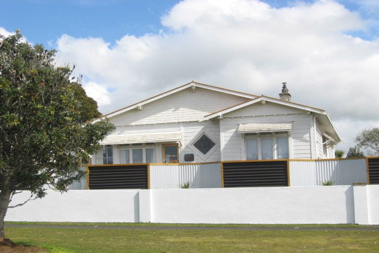 Photo of property in 25 Cordelia Street, Stratford, 4332