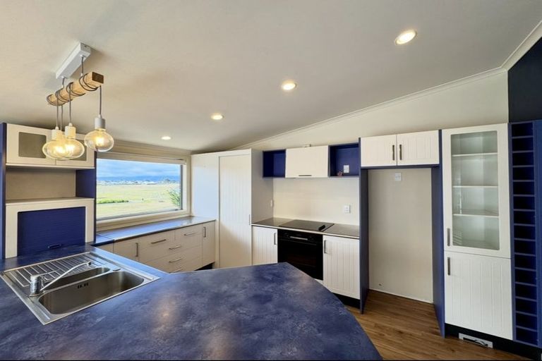 Photo of property in 50a Signal Street, Foxton Beach, Foxton, 4815