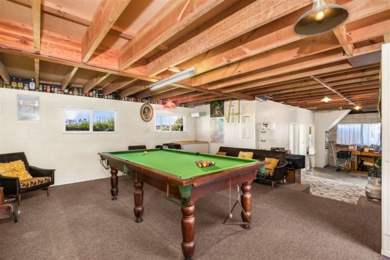 Photo of property in 25 Realm Place, Massey, Auckland, 0614