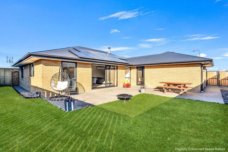 Photo of property in 19 Cressy Place, Darfield, 7510