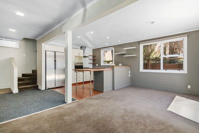 Photo of property in 150 Tirohanga Road, Tirohanga, Lower Hutt, 5010