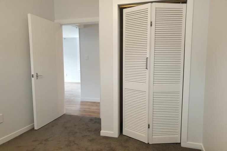 Photo of property in 40 Rua Street, Lyall Bay, Wellington, 6022