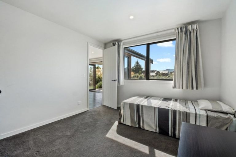Photo of property in 18 Mount Linton Avenue, Wanaka, 9305