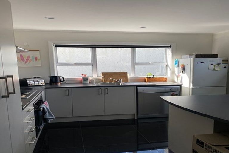 Photo of property in 44 Melrose Road, Island Bay, Wellington, 6023