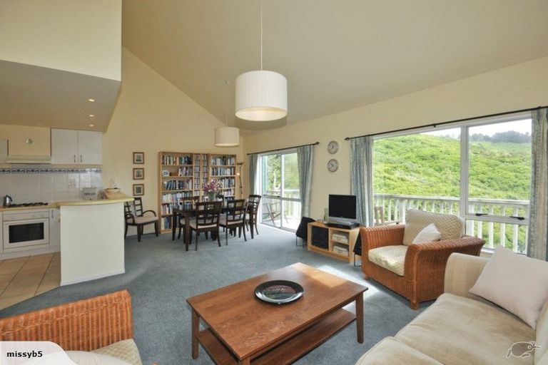 Photo of property in 86 Karepa Street, Brooklyn, Wellington, 6021