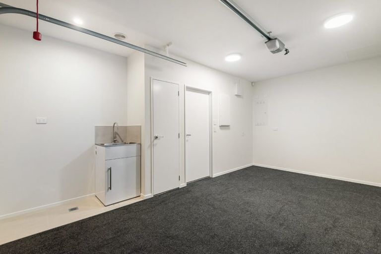 Photo of property in 25 Viridian Avenue, Rosehill, Papakura, 2113