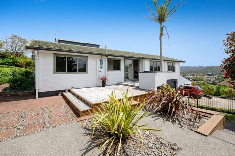 Photo of property in 1 Ngahere Views, Orewa, 0931
