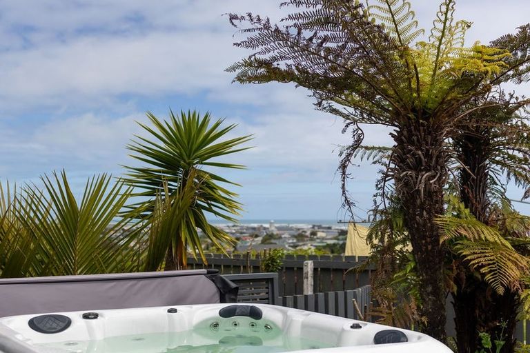 Photo of property in 40 Bonar Drive, Hokitika, 7810