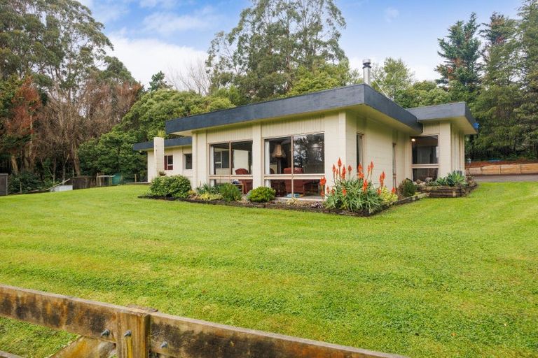 Photo of property in 399 Scotts Road, Linton, Palmerston North, 4472