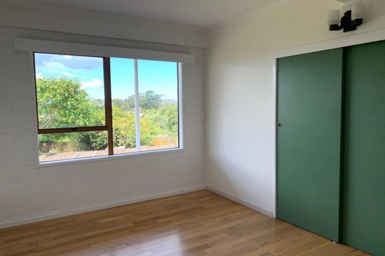 Photo of property in 5 Panorama Court, Red Beach, 0932