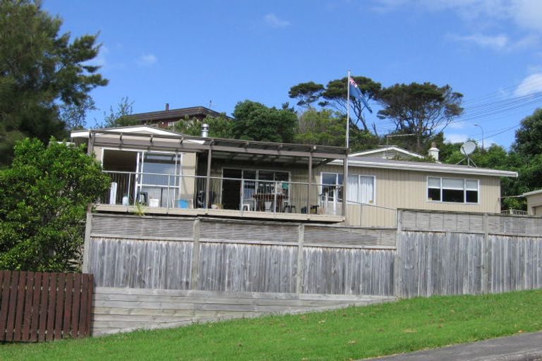 Photo of property in 3/1 Odin Place, Beach Haven, Auckland, 0626