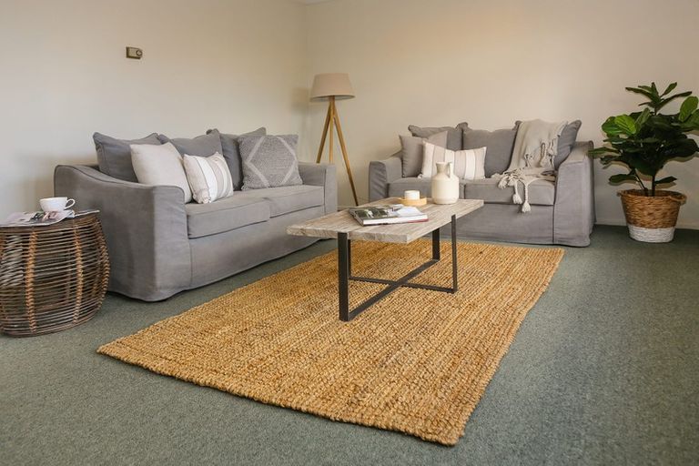 Photo of property in 57 Sarabande Avenue, Redwood, Christchurch, 8051