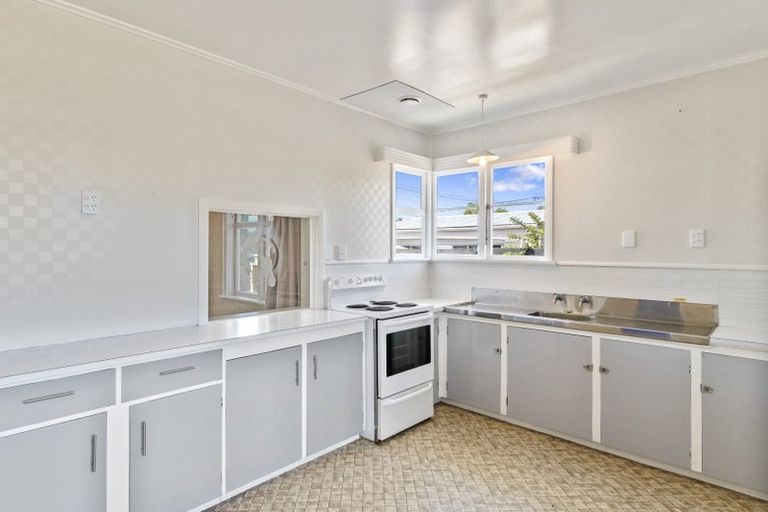 Photo of property in 3 Graham Street, Levin, 5510