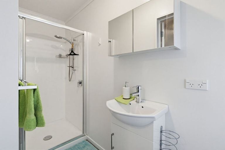 Photo of property in 29 Bridge Street, Southbridge, 7602