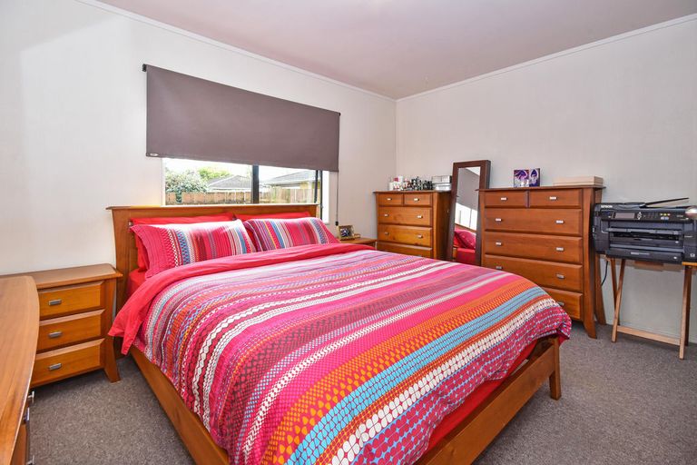 Photo of property in 68b Marne Road, Papakura, 2110