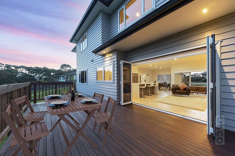 Photo of property in 80 Pohutukawa Parade, Riverhead, 0820