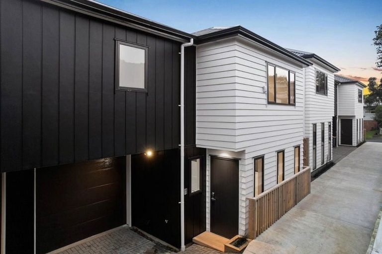 Photo of property in 6c Blenheim Street, Glenfield, Auckland, 0629