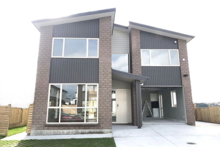 Photo of property in 12 Kota Lane, Hobsonville, Auckland, 0616