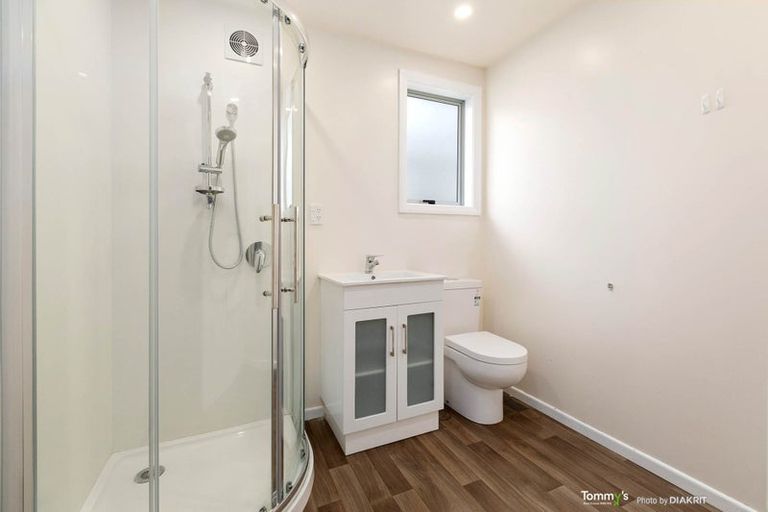 Photo of property in 2/127 Campbell Street, Karori, Wellington, 6012