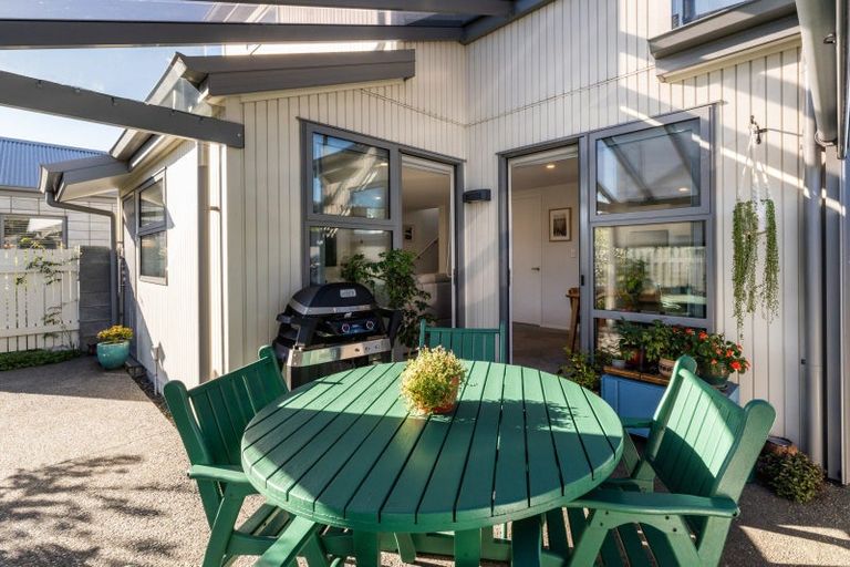 Photo of property in 5 Macaulay Street, Ahuriri, Napier, 4110