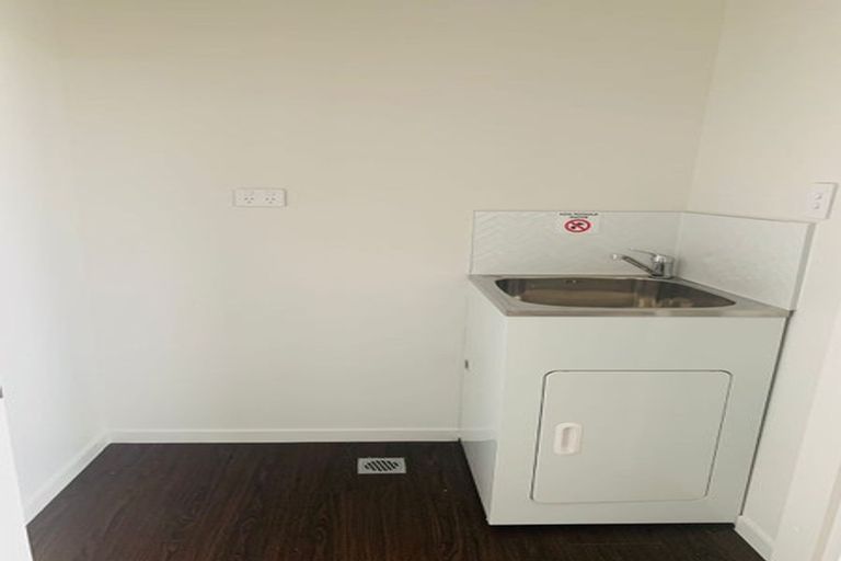 Photo of property in 4 Karoro Road, Flat Bush, Auckland, 2019