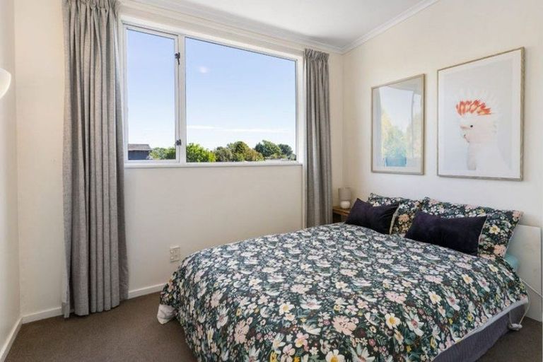 Photo of property in 37 Tainui Street, Somerfield, Christchurch, 8024