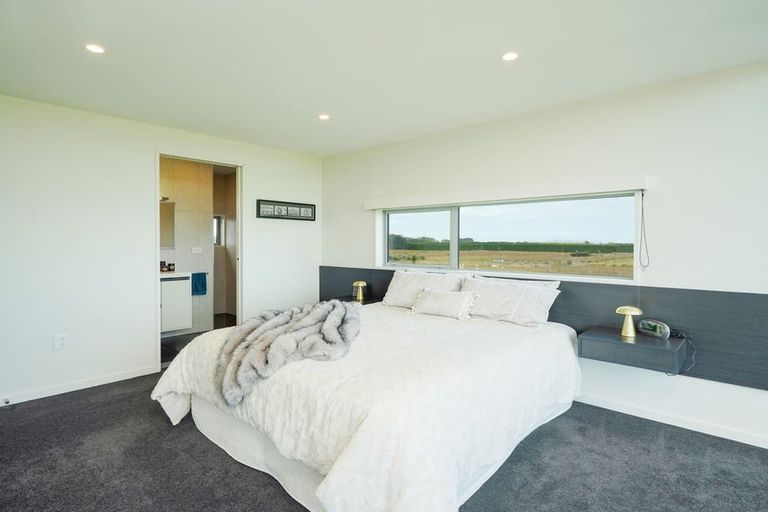 Photo of property in 89 Sunrise Drive, Seaward Bush, Invercargill, 9812